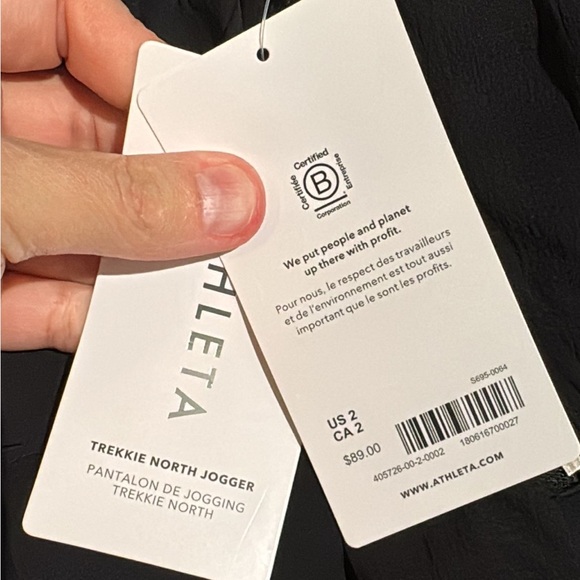 ATHLETA Trekkie North Mid Rise Legacy Jogger // Black #405726 - Picture 13 of 16